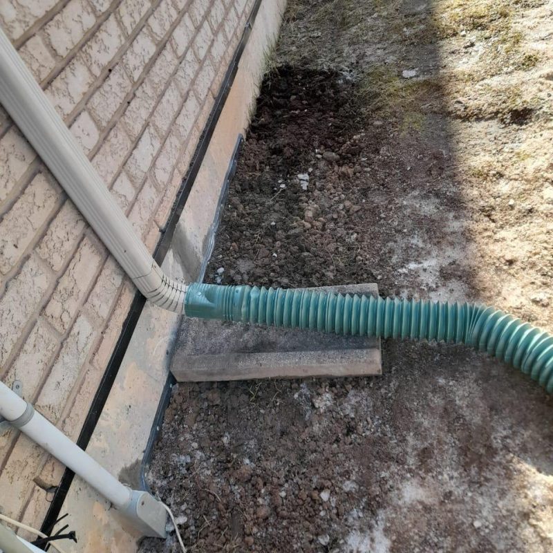 external-waterproofing-weeping-tile-oakville-side-yard-excavation